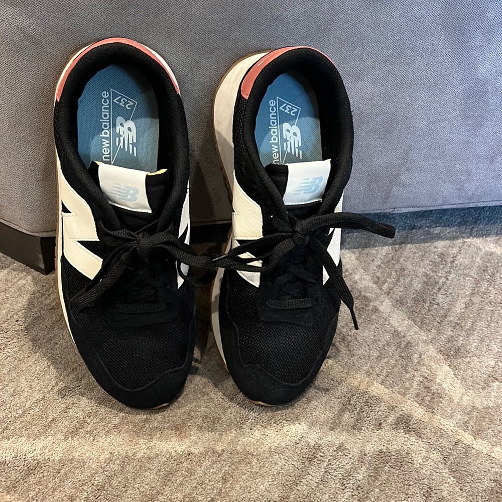New balance shoes women size 9.5
